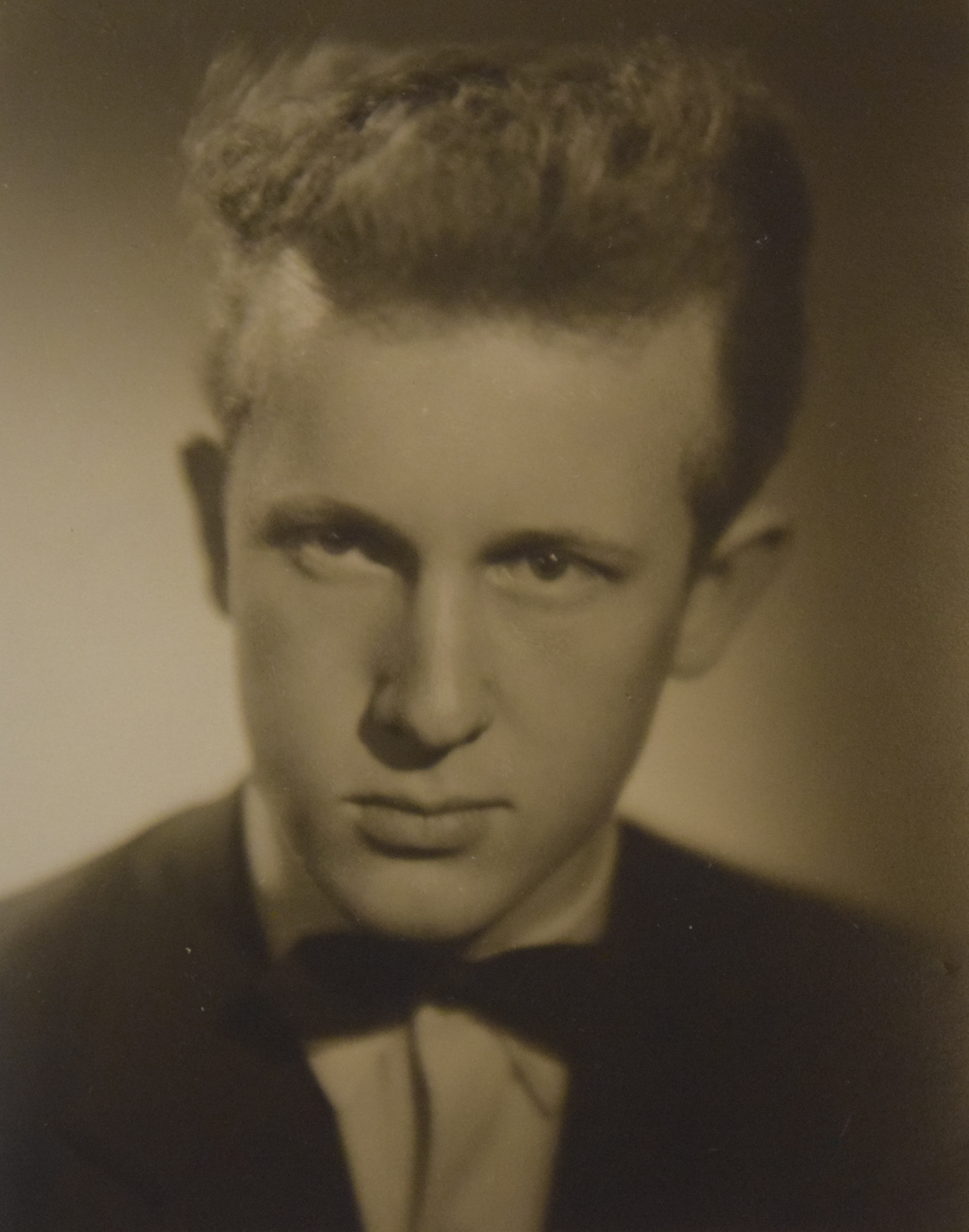 Karel Komers v mládí