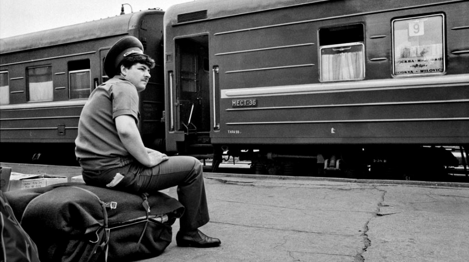 Milovice 1991. Mezi Moskvou a Milovicemi byl během pobytu sovětských vojsk zaveden přímý vlakový spoj. Foto: Dana Kyndrová