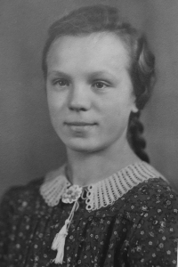 Anna Matysová (Kršková) v mládí