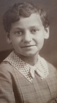 Little Božena, 1938, Moscow