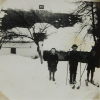 On the left Aloise with her siblings in the settlement Medvědí Rokle