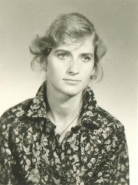Věra Náhlíková's ID photo (1980s)