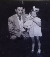 1958 - witness with his daughter