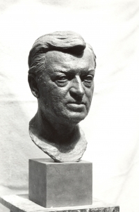 Bust of actor Martin Růžek (1981)