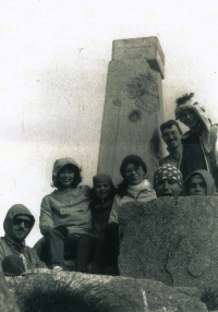 Marek Šlechta s přáteli na výletě na Velké Fatře, rok 1988.