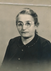 Granny Ledererová