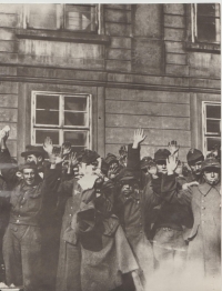 Pražské povstání - zajatí Němci