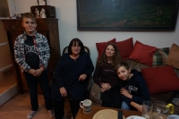 Marie Kroupová se studenty při natáčení rozhovoru, 2018