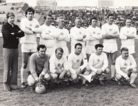 The match of the old boys of the Internationals (Jelínek is the second one from the left in the bottom row, in the middle in the bottom row is Josef Bican), 1980s

