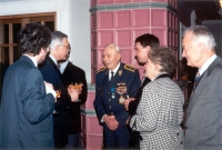 Jan Horal threw another memorable party for his friend, this time in the restaurant in his hotel at Prosek. Many esteemed guests and politicians met there. The photograph shows general Irving in a lively debate with then the Minister of Finances (and future President of Czech Republic), Ing. Václav Klaus.