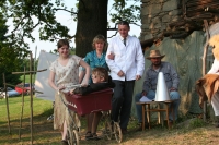 Zátopa - Divadelní hra sepsaná Milošem Doležalem - příběhy z místních kronik (zatápění Zahrádky Želivkou) / Pejškovna 2010