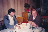 Jiří Zajíc (vlevo) a filozof Erazim Kohák, 2000