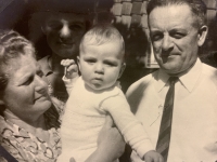 Markus Rindt with grandparents from the Krkonoše mountains