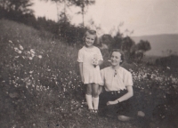 Kristina Balcarová s paní, 1941