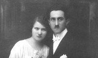 Parents Karel and Anna Šiks in 1925