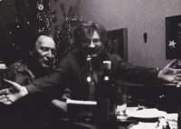 Sergej Machonin with his friends and the Petice samizdat edition founder Ludvík Vaculík