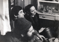Pavel Bártek (uprostřed) s Hanou Mynářovou a Rostislavem Pospíšilem / Nový Jičín / 1989