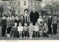 Josef Baxa as a first grader (fourth from the left, standing)