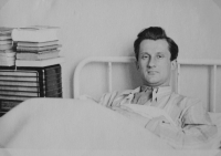 Jan Roman se po propuštění z vězení léčil v roce 1956 na Buchtově kopci