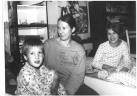 Jana Soukupová with son Jorik and daughter Lucie, 1988