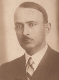 Civil photograph of General Václav Šára circa 1930