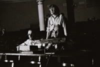 Miloslav Nekvasil s Josefem Kostřibou a Petrem Matáskem při zkoušce Kubelíkovy opery Veronika / Ostrava / 1991