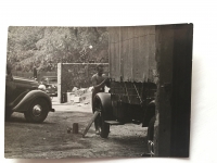 Lázló Regéczy-Nagy v mládí coby automechanik