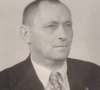 Josef Blažek, a miller, who, until the year 1955, was imprisoned in Dolní Kralovice, Jihlava, Tábor and the Jáchymov uranium mine (1958)