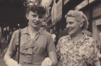 Věra Rolečková with her aunt Vlasta Blažková, with whom Věra lived in Prague (1955) 