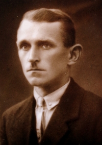 František Kukla, father of Marie Veselá.