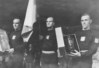 Milan Fráňa in the middle during a ceremony at the European basketball championship in 1947 
