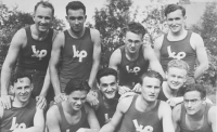 His father, Milan Fráňa, third from the right in the first row, with Sokol Královo Pole basketball team 