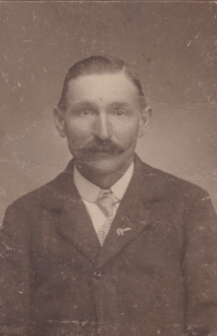Dědeček František Hanauer, nar. 1865. Statek v Radňově vlastnil už od svých pětadvaceti let