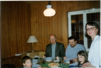U Kuhnlů v Mnichově, Karla, Daniely a dětí, asi 1990