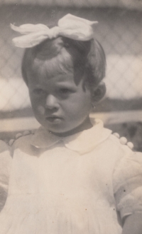 Little Bohumila Jindrová in 1938
