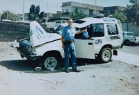 V misi OSN v Iráku u auta, které dostalo zásah, při němž došlo k vážnému zranění Ladislava Vitoula