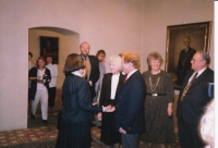 Hana Junová vítá manžele Havlovy, Světový kongres rodinné terapie, 1991