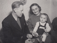 Convicted uncle František Uher with his wife Marie and son František