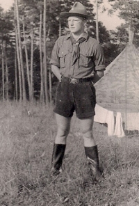 František Tomšíček ve skautském kroji