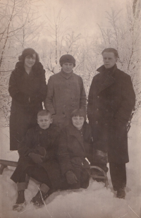 Great aunt, grandmother, father, uncle, and aunt