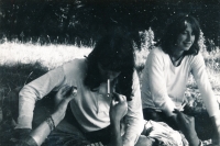 Jáchym Topol (vpravo) a Veronika Bartošková na výletě ve Wroclawi, cca 1978