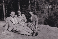 Leo Melcer s manželkou Edith a Hildou Hahnovou