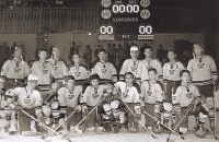 František Kaberle Senior (third from right, above) in Dukla Jihlava before the start of the league in the 1972–1973 season in Cortina d'Ampezzo (Italy). Kneeling below him are two of his longstanding teammates from the national team, Milan Nový and Miroslav Dvořák