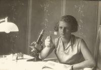 Věra Waldes, mother of Jiřina Nováková, during her studies at the University of Heidelberg, 1933