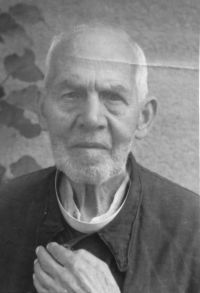 Father's uncle, a priest Jindřich Valouch