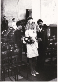 A wedding in the St. Martin´s church in the wall, 1969