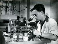 Vladimír Munk in the laboratory