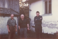 Josef Vávra (on the right) with his uncles Antonín Hasil (on the left) and Souček in Zábrdí (1963)

