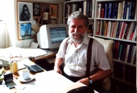 Ivan M. Havel in the Center for Theoretical Study in Prague, 2000