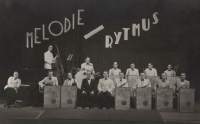 Orchestr Františka Uhlíře, Karel Štancl sedí druhý zleva